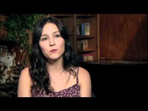 Shannon Woodward RAISING HOPE