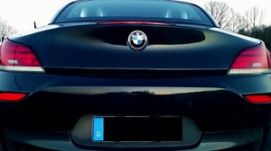 BMW Z4M E85 vs Z4 35i E89 – Exhaust Sound Battle 3.2L NA vs 3.0L Turbo Roadster