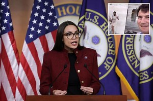 AOC heckled by Podcaster outside Capitol, \"My favorite big booty Latina, AOC\"