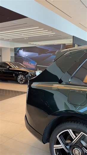 The most ultra luxurious Rolls-royce Pantom, one up one car #rollsroycecars #rollsroycespectre