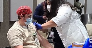 First doses of COVID-19 vaccine administered in Indiana to frontline workers