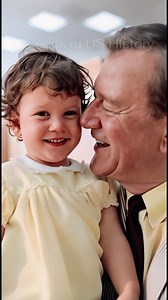 The sweet moments between John Wayne and his daughter Aissa Wayne as a child. THIS IS A RARE PHOTO: In photos from the 50s and 60s, we often see a completely different John Wayne—not the rugged cowboy, but a father overflowing with love for his young daughter, Aissa. You won't believe it, but the way he looked at Aissa always exuded tenderness and pride, proving that family was his top priority after exhausting hours on set. Many may not know that Aissa was the child who followed her father to n