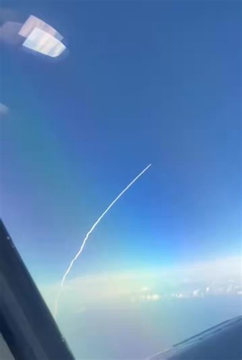 The Bermuda Triangle is the place where the Artemis rocket landed, everything you're seeing now is just CGI, green screen and actors.