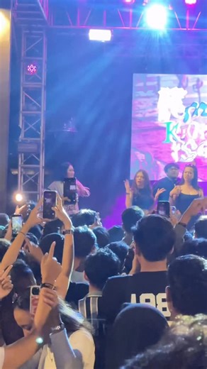 Pemandu karaoke sedih on Instagram: "dj ggs pemandu karaoke sedih remix"