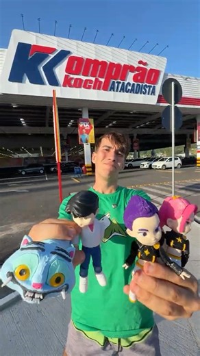 I HID THE K-POP WARRIORS IN THE MARKET