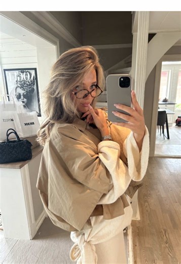 Chic Clean Fashion Inspiration Moodboard Ideas