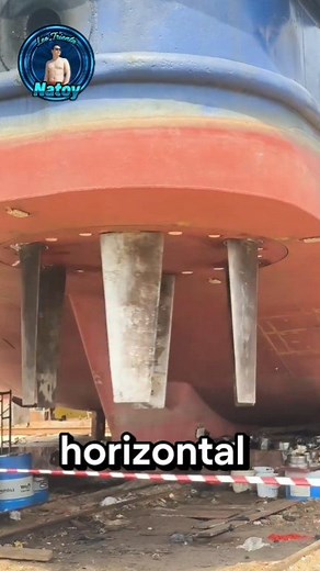 What makes the Voith Schneider Propeller a notable innovation in ship propulsion?🚢⚓ #followersシ゚ #fypシ゚ #Natoy #voithschneider | Leo Trienta