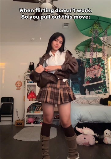 Then u get the rope 🤦‍♀️ . ݁₊ ⊹ . ݁ ⟡ ݁ . ⊹ ₊ ݁. ALL JOKES, but the winter time is messing me up so bad rn . ݁₊ ⊹ . ݁ ⟡ ݁ . ⊹ ₊ ݁. #relatable #outfitinspo #cuteoutfit #meme #funny