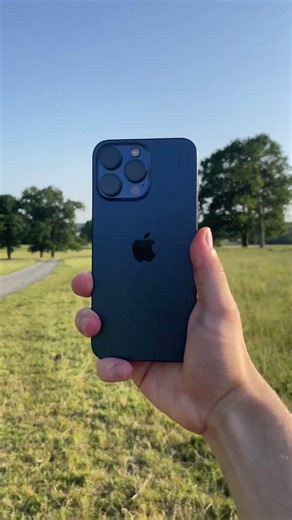 iPhone 15 Pro Max vs iPhone 17 Zoom Test in Field 🤯 #iphone #iphone17 #fyp #apple #zoom