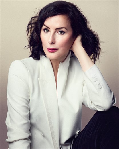 Daily Mail Femail on Instagram: "“Once upon a time, booze was my great joy. From the ages of 13 to 43, it was the thing I ­prioritised above all else: friends, family (damn it, it was how I dealt with family), the lot. Drinking was how I defined myself. Alcohol was cool, fun, feminist; a blast. I loved red wine, Dirty Martinis, Negronis... and liquor appeared to love me. I was smitten by the people and the paraphernalia, the venues and the venery; the look, scent, sound, touch and taste of the t