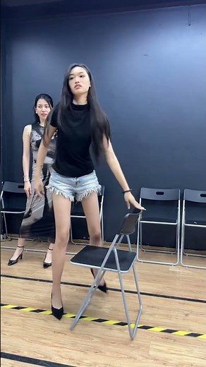 10 ways to pose for teen model | Thử thách mẫu teen tạo 10 dáng liên tiếp 🔥