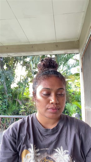 Free bananas & bread was really fresh😭😋