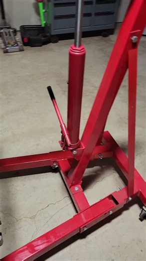 2012 Dodge Durango is about to get its "new to me" engine.