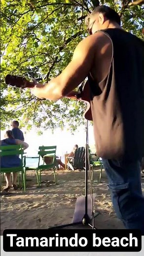 live music in tamarindo beach #tamarindobeach #busking #costarica #puravida #musicocallejero
