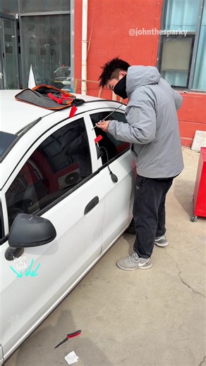 Save Money with Car Door Unlocking Tools