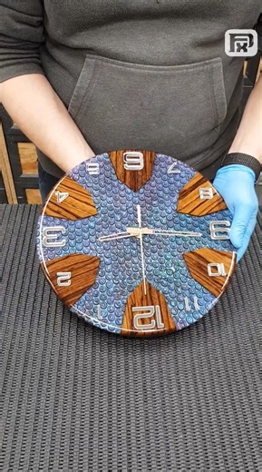 Zebrawood resin clock with chameleon pigment effect