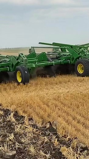 1.7M views · 12K reactions | #JohnDeere 2430 chisel plow running #TruSet #tillage technology. #chiselplow #falltillage #farming #farm #agriculture #NorthDakota | Leading Edge Equipment | Facebook