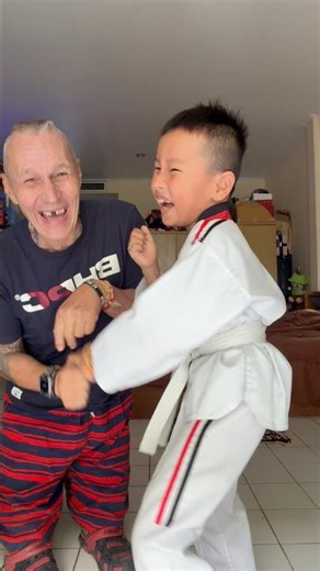 ✨fail ✨ #papaleben #funny #comedy #reiseabenteuer #humor #dad #travel #karate #automobile #fun