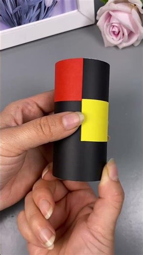 How to Make a DIY Traffic Light with Paper! 🚦 #diy #craftideas #papercraft