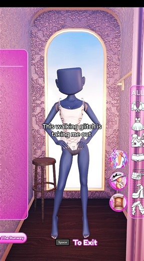 Is anyone else having problems with being stiff after switching idles? #dresstoimpress #dtioutfits #dtiupdate #dti #dtiroblox