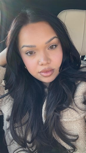 Umm hello 👀💖 | Mayra's Touch of Glam