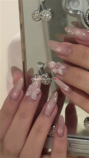透明感ネイルのやり方：夏におすすめのネイルデザイン