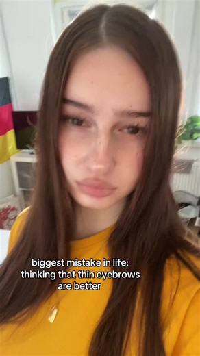 Thin Eyebrows: Are They a Mistake?