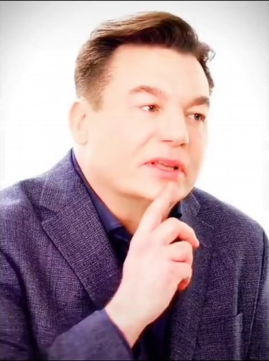 Reseña de The Pentaverate: La genialidad de Mike Myers