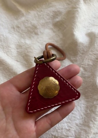 Leather Charm Keychain Horse Coin Pendant Handmade Cowhide Triangle Charm Brass Key Ring Vintage Style Accessory Gift - Etsy
