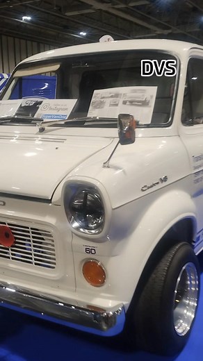 276K views · 4.3K reactions | Transit Supervan, absolute animal. What a beautiful van. | Darren Vel Satis | Facebook