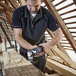 15K views · 256 reactions | Massima flessibilità! Sull'utensile multifunzione GOP 55-36 è possibile montare ben 12 lame StarlockMax e 4 lame StarlockPlus, oltre alla gamma completa di accessori Starlock. Per quali applicazioni lo usate più spesso? #StarlockMoment | Bosch Elettroutensili Professional e Accessori | Facebook