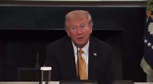 391K views · 6.1K reactions | JUST IN:  President Trump tells reporter "you don't know much about crypto…you know nothing about nothing, you're fake news." | Watcher.Guru | Facebook