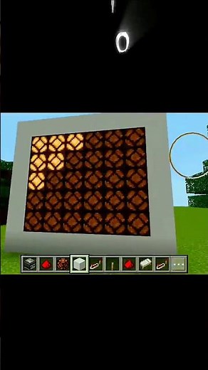 How Does This Even Work?! 😱Unique Minecraft Redstone Wall! #minecraft #minecrafttutorial #howtobuild