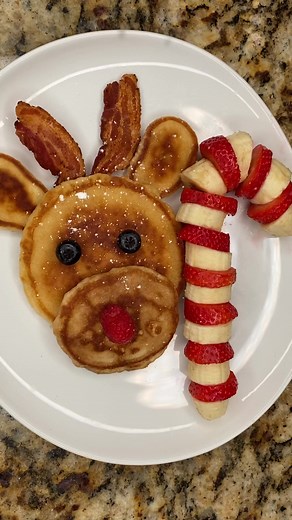 1.7M views · 63K reactions | Hopefully I’m on the “Nice” list this year ✅ Check out my $5 seasoning and cookbook sale at cuttinupwithbae.com #chefbae #breakfast #christmas | Chef Bae | Facebook