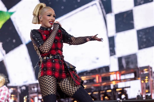 Gwen Stefani Flaunts Shredded Body In Bold Lace Top at Sphere Las Vegas