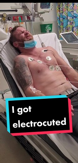 I got electrocuted 😳⚡️#electrocuted #funny #pain #hospital #fyp #happydayzwa