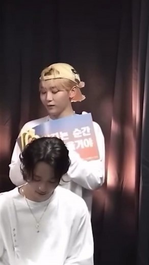 バナナ食べて眠くなって頑張って目開けたり声出すけどまた眠くなって急に名前呼ばれてあざとスングァンに戻るのぜーんぶかわいい😖💞 #seventeen #セブチ #スングァン