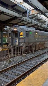 NJT Train Arriving on Track 7 at Hoboken (11/26/25)