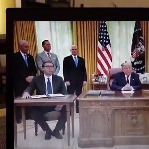 73K views · 1.9K reactions | Pare che il presidente serbo Aleksandar Vučić non si sia reso conto di aver effettivamente accettato di trasferire l'ambasciata serba a Gerusalemme come ha affermato Trump. 藍 | Orfani di Padre | Facebook