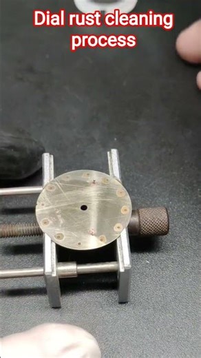 Dial rust cleaning process.น้ำเข้าเกิดสนิมฝังแน่นต้องทำความสะอาดก่อนทำการประกอบเครื่อง lineid:watchm