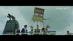 14K views · 211 reactions | The profiteer used a small octopus to attract a large octopus to appear, but unexpectedly the large octopus pulled the entire ship into the sea! 奸商用小章鱼吸引大章鱼现身，不料大章鱼把整个轮船拉进海里！ #大章鱼 #BigOctopus #优酷电影 #youkumovie | Youku Movie | Facebook