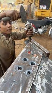 Pakistani little talented boy welder for excavator new bucket said cutter fitting #shorts #welding