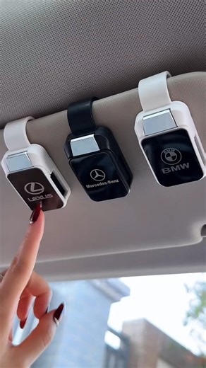 Car sun visor sunglasses clip car sunglasses clip, easy to put in and take out secure and won't