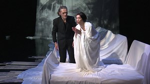 Le destin tragique d'Herculine Barbin, hermaphrodite dépouillée de son identité, sur la scène du TNBA à Bordeaux