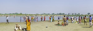Bathing by the River (Vrindavan) 360 Panorama | 360Cities