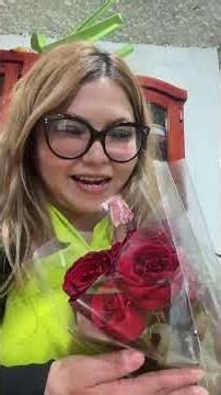 El amor de mi vida me regaló estas flores gracias mi bebé hermoso 🩷