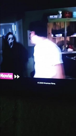 scary movie 1 bobby turn around it's the killer