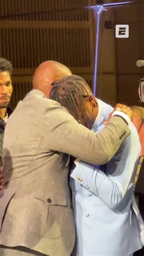 ALL THE EMOTIONS FOR TRAVIS HUNTER AFTER WINNING THE 2024 HEISMAN AWARD 🥹🏆 The Heisman Trophy | Colorado Buffaloes Football | SportsCenter