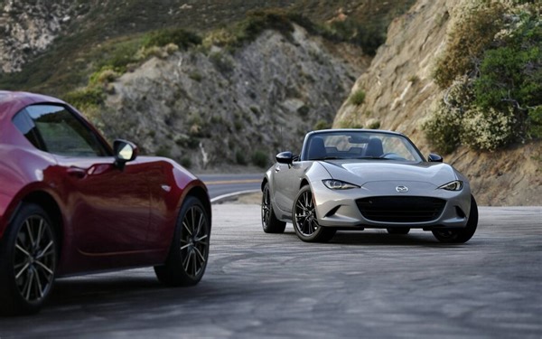 Mazda annonce les prix de sa MX-5 2024 améliorée
