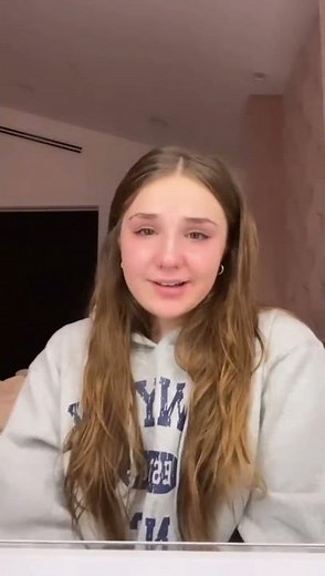 Piper rockelle crying 😭because 2 of her fans passed away due to car accident🚘💥🚙